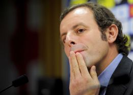 Sandro Rosell: "Os deseo salud, salud y salud para 2013" Sandro Rosell: "Os deseo salud, salud y salud para 2013"