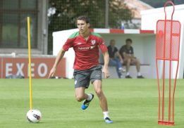 De Marcos se recupera y será titular ante el Zaragoza De Marcos se recupera y será titular ante el Zaragoza