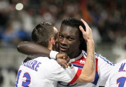 El Olympique Lyon mantiene el pulso con el París Saint Germain El Olympique Lyon mantiene el pulso con el París Saint Germain