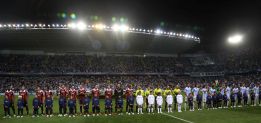 La UEFA suspende al Málaga por un año a causa de su deuda La UEFA suspende al Málaga por un año a causa de su deuda