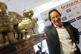 Juan Antonio Anquela busca flotador ante un Osasuna en alza Juan Antonio Anquela busca flotador ante un Osasuna en alza