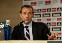 Butragueño: "¿Casillas? Decide el técnico y le respetamos" Butragueño: "¿Casillas? Decide el técnico y le respetamos"
