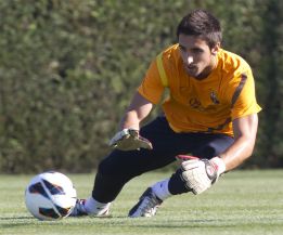 Oier le dijo al árbitro: "¿Qué quieres, que te pegue?" Oier le dijo al árbitro: "¿Qué quieres, que te pegue?"