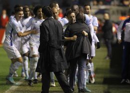 Dani Benítez dedicó a Juan Antonio Anquela su bello golazo Dani Benítez dedicó a Juan Antonio Anquela su bello golazo
