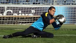 Pinto renueva con el Barcelona hasta el 30 de junio de 2014 Pinto renueva con el Barcelona hasta el 30 de junio de 2014