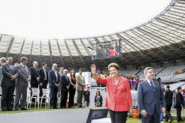 El 76% de brasileños cree que el Mundial propiciará corrupción El 76% de brasileños cree que el Mundial propiciará corrupción