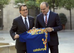 Mas anuncia que asistirá al amistoso entre Cataluña-Nigeria Mas anuncia que asistirá al amistoso entre Cataluña-Nigeria
