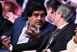 Maradona: "Mou es técnico top" Maradona: "Mou es técnico top"