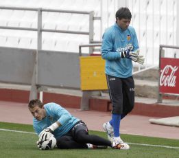 Alves saldrá en verano y se busca segundo portero Alves saldrá en verano y se busca segundo portero