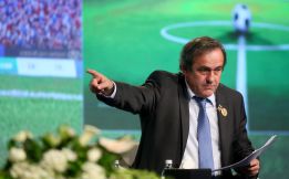 Platini y los magnates: "Me dan asco los que van a especular" Platini y los magnates: "Me dan asco los que van a especular"