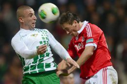 Benfica y Oporto se dejan sorprender por dos modestos Benfica y Oporto se dejan sorprender por dos modestos