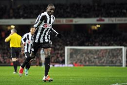 Demba Ba cerca del Chelsea y Sturridge se va al Liverpool Demba Ba cerca del Chelsea y Sturridge se va al Liverpool