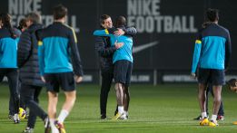 Tito vuelve al césped: dirigió el entrenamiento vespertino Tito vuelve al césped: dirigió el entrenamiento vespertino