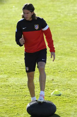 Filipe Luis se reincorpora al grupo y podrá estar en Mallorca Filipe Luis se reincorpora al grupo y podrá estar en Mallorca