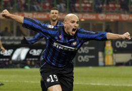 Cambiasso: "Lo mejor de Mourinho es tenerlo de tu lado" Cambiasso: "Lo mejor de Mourinho es tenerlo de tu lado"