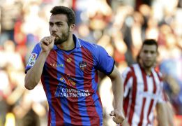El Levante remonta al Athletic, deleita y se afianza como sexto El Levante remonta al Athletic, deleita y se afianza como sexto