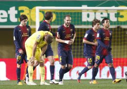 El Villarreal perdona y lo paga en un gran duelo ante el Barça B El Villarreal perdona y lo paga en un gran duelo ante el Barça B