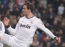 Higuaín: "Me sentí bien aunque acabé sin aire por la exigencia" Higuaín: "Me sentí bien aunque acabé sin aire por la exigencia"