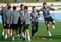 Pellegrini reservará a cinco de los titulares contra el Eibar Pellegrini reservará a cinco de los titulares contra el Eibar
