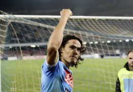 El Nápoles rechaza la oferta del City de 55 millones por Cavani El Nápoles rechaza la oferta del City de 55 millones por Cavani