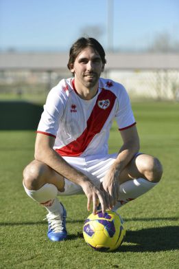 Jordi Figueras entra en la lista para el derbi ante el Getafe Jordi Figueras entra en la lista para el derbi ante el Getafe