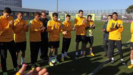 Messi recibe una ovacion en el entrenamiento del Barcelona Messi recibe una ovacion en el entrenamiento del Barcelona