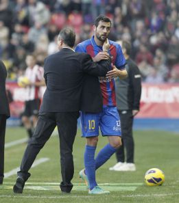 El Levante recurrirá la tarjeta amarilla a Iborra ante el Athletic El Levante recurrirá la tarjeta amarilla a Iborra ante el Athletic