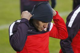 Simeone: "Falcao será titular" Simeone: "Falcao será titular"