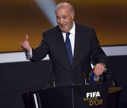 Joseph Blatter agradeció el mensaje de Vicente del Bosque Joseph Blatter agradeció el mensaje de Vicente del Bosque