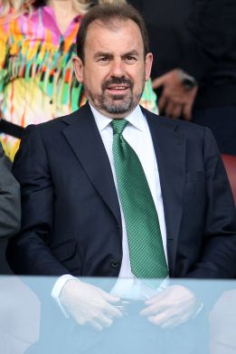 Ángel Torres se pone su corbata talismán para remontar al Atleti Ángel Torres se pone su corbata talismán para remontar al Atleti
