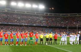El Vicente Calderón mantiene a su público pese a la crisis El Vicente Calderón mantiene a su público pese a la crisis
