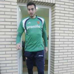 Roberto vuelve al Calderon ante la atenta mirada de Caminero Roberto vuelve al Calderon ante la atenta mirada de Caminero