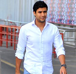 El Getafe busca un lateral izquierdo y un delantero centro El Getafe busca un lateral izquierdo y un delantero centro