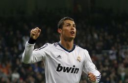 El 70% de la afición pide que Cristiano Ronaldo renueve ya El 70% de la afición pide que Cristiano Ronaldo renueve ya