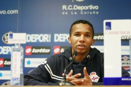 Paulo Assunçao: "El camino pasa por asegurar la línea de atrás" Paulo Assunçao: "El camino pasa por asegurar la línea de atrás"