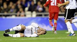 El Valencia cuida a Soldado de cara a la ida en el Bernabéu El Valencia cuida a Soldado de cara a la ida en el Bernabéu