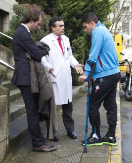 Hugo Mallo será operado este jueves de la rodilla izquierda Hugo Mallo será operado este jueves de la rodilla izquierda
