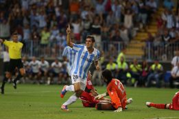 El Málaga cede a Juanmi hasta final de temporada al Racing El Málaga cede a Juanmi hasta final de temporada al Racing