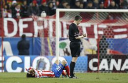 Alarma atlética: Juanfran duda; Filipe Luis no se entrenó Alarma atlética: Juanfran duda; Filipe Luis no se entrenó