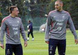 Benzema y Ribéry irán a juicio por prostitución de menores Benzema y Ribéry irán a juicio por prostitución de menores
