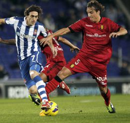 El oficio de Baena se impone a los golazos de Mallorca El oficio de Baena se impone a los golazos de Mallorca