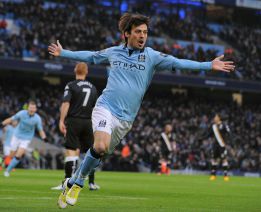 Silva guió al City al triunfo ante el Fulham marcando dos tantos Silva guió al City al triunfo ante el Fulham marcando dos tantos
