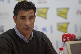 Míchel, el número uno de la lista para entrenar al Olympiacos Míchel, el número uno de la lista para entrenar al Olympiacos