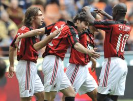 Adriano Galliani: "¿Kaká? La negociación es dura, dura, dura" Adriano Galliani: "¿Kaká? La negociación es dura, dura, dura"