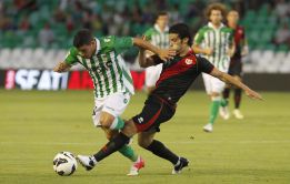 El portugués Agra, cedido por el Betis al Siena italiano El portugués Agra, cedido por el Betis al Siena italiano