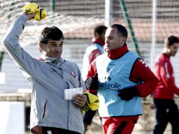 Mendilibar: "Que la afición vea que queremos hacer por ganar" Mendilibar: "Que la afición vea que queremos hacer por ganar"