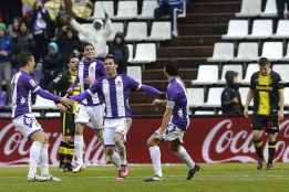 El Valladolid deja en nada a un Zaragoza perdido en ataque El Valladolid deja en nada a un Zaragoza perdido en ataque