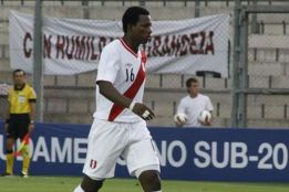 Acusan a un sub-20 de Perú de ser ecuatoriano y pasar la edad Acusan a un sub-20 de Perú de ser ecuatoriano y pasar la edad