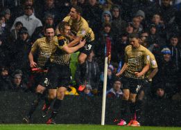 Un sorprendente Bradford gana al Aston Villa y jugará la final Un sorprendente Bradford gana al Aston Villa y jugará la final