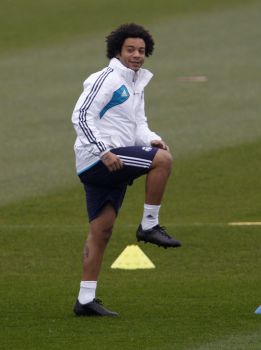 Marcelo: "Pisar de nuevo el Bernabéu fue una gran emoción" Marcelo: "Pisar de nuevo el Bernabéu fue una gran emoción"